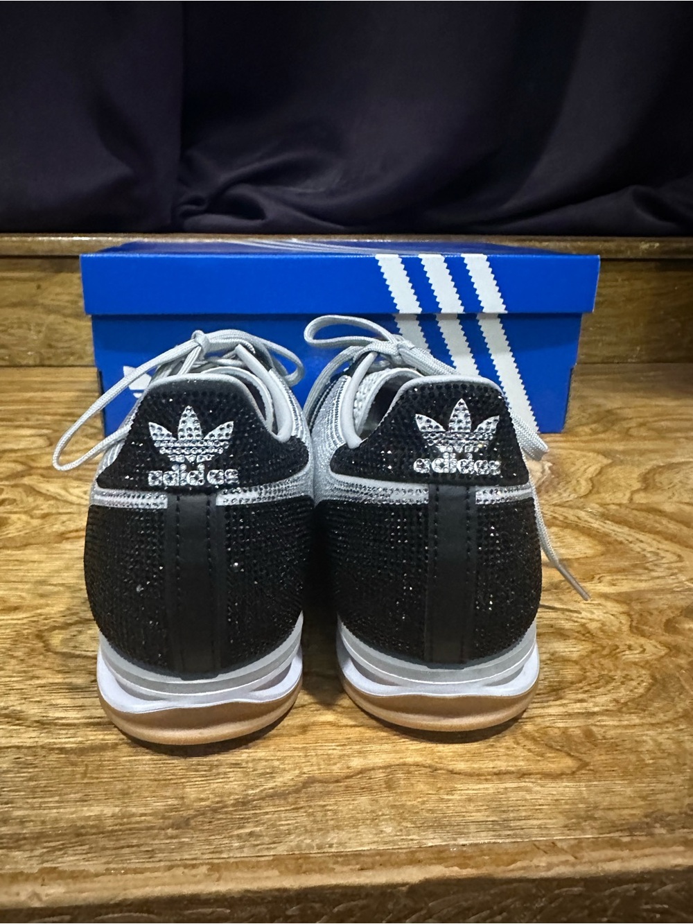 New Adidas rhinestone shoes shoes Sz 9.5 - Picture 5 of 9